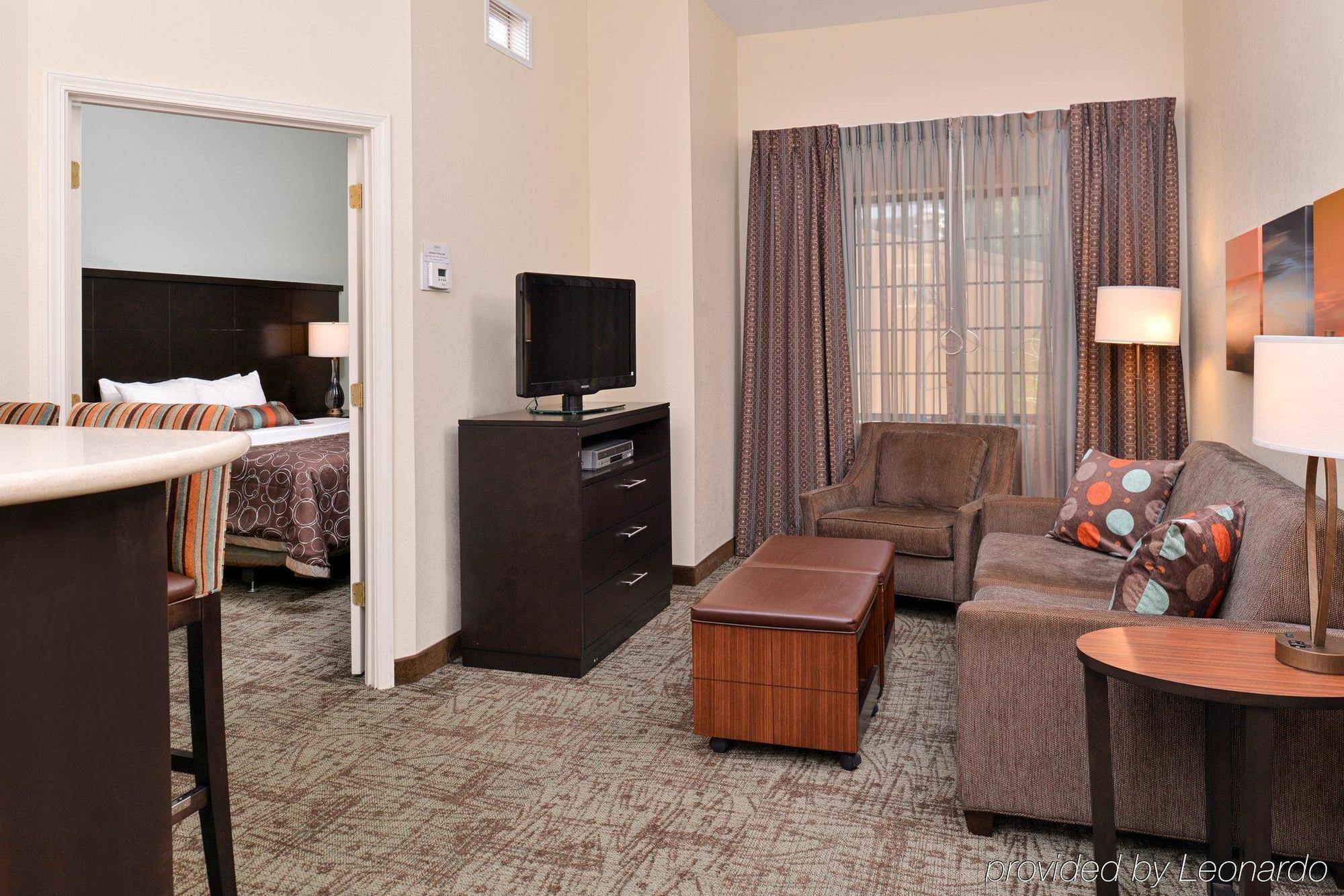 Staybridge Chesterfield By Ihg Hotel 3*