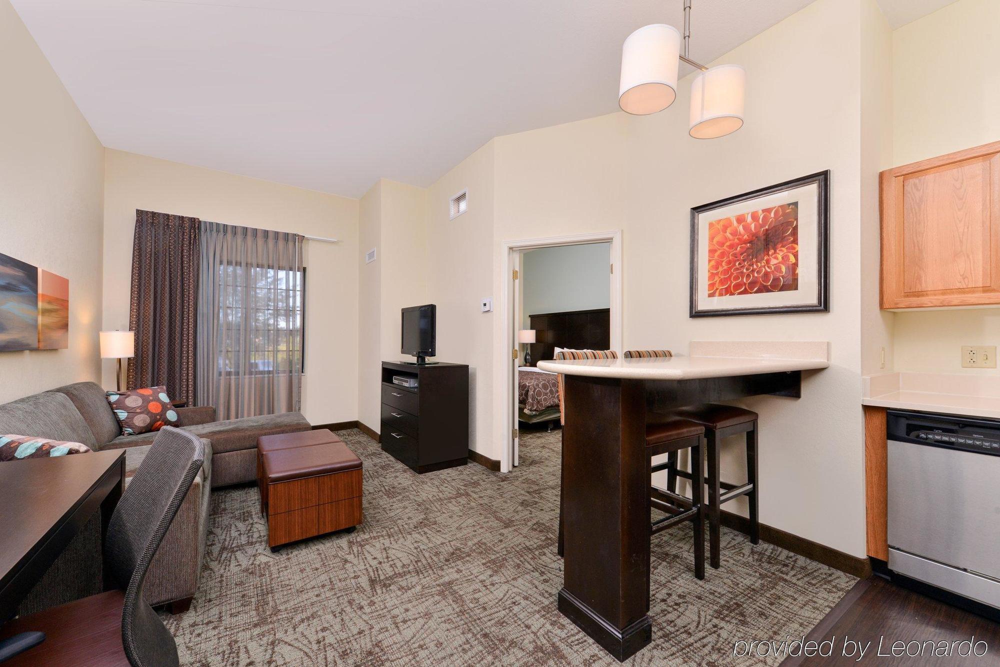 Staybridge Chesterfield By Ihg 3*