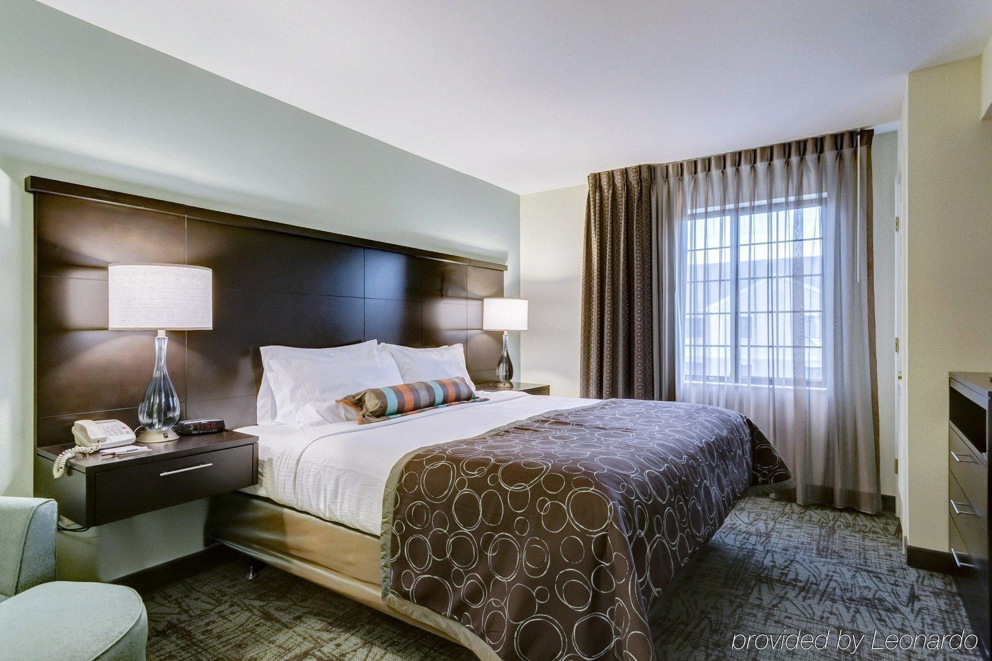 Staybridge Chesterfield By Ihg Hotel 3*