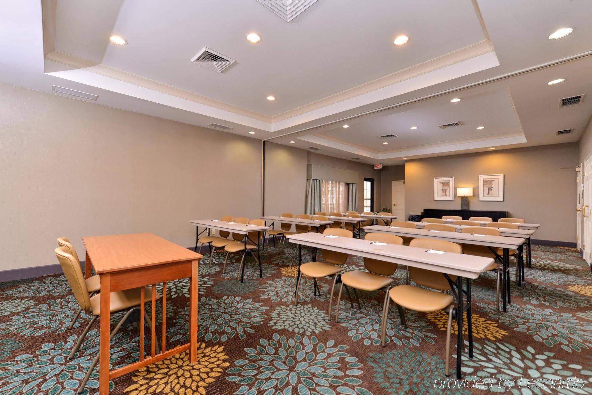 Staybridge Chesterfield By Ihg O'Fallon