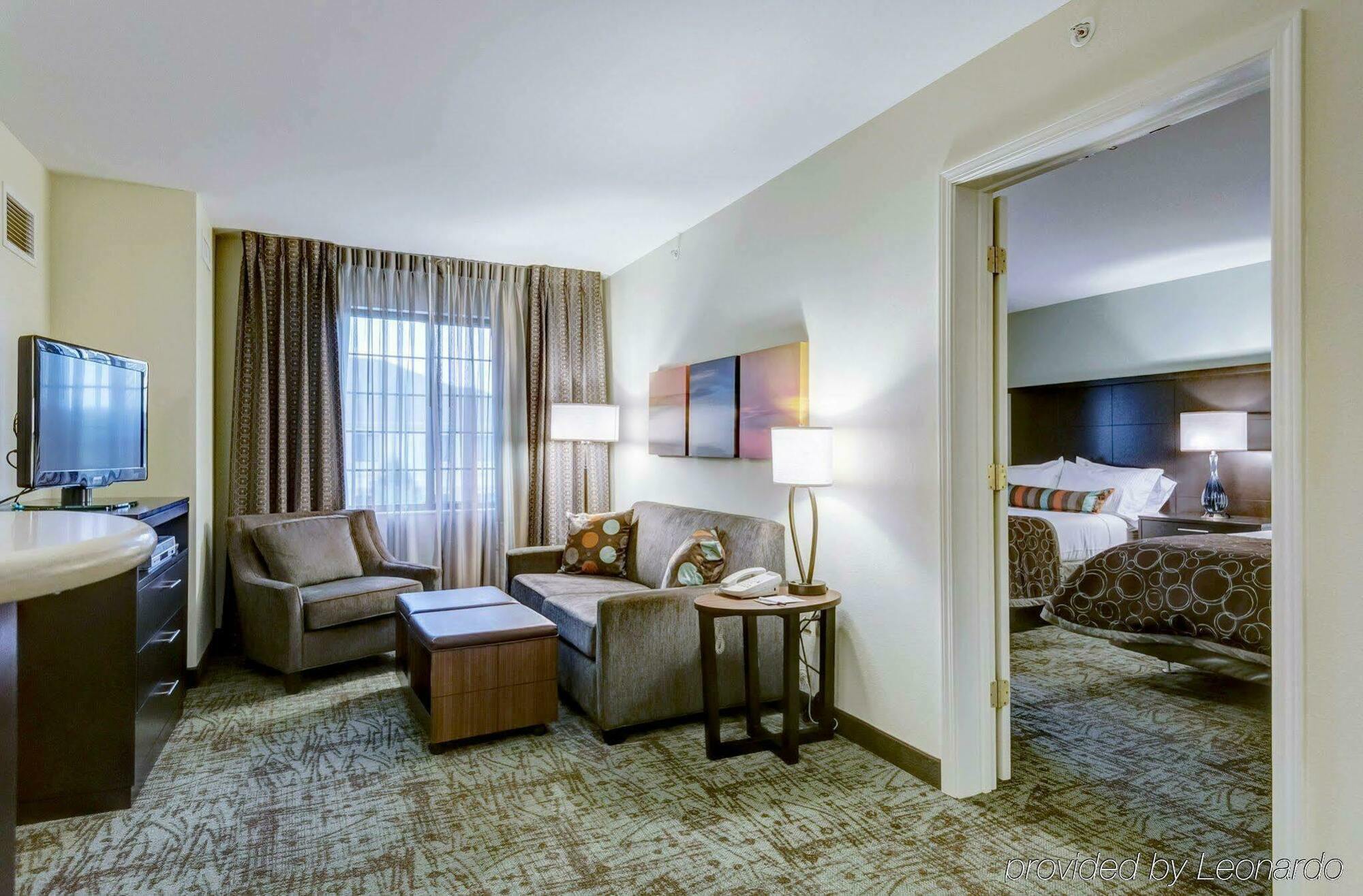 Staybridge Chesterfield By Ihg Hotel O'Fallon